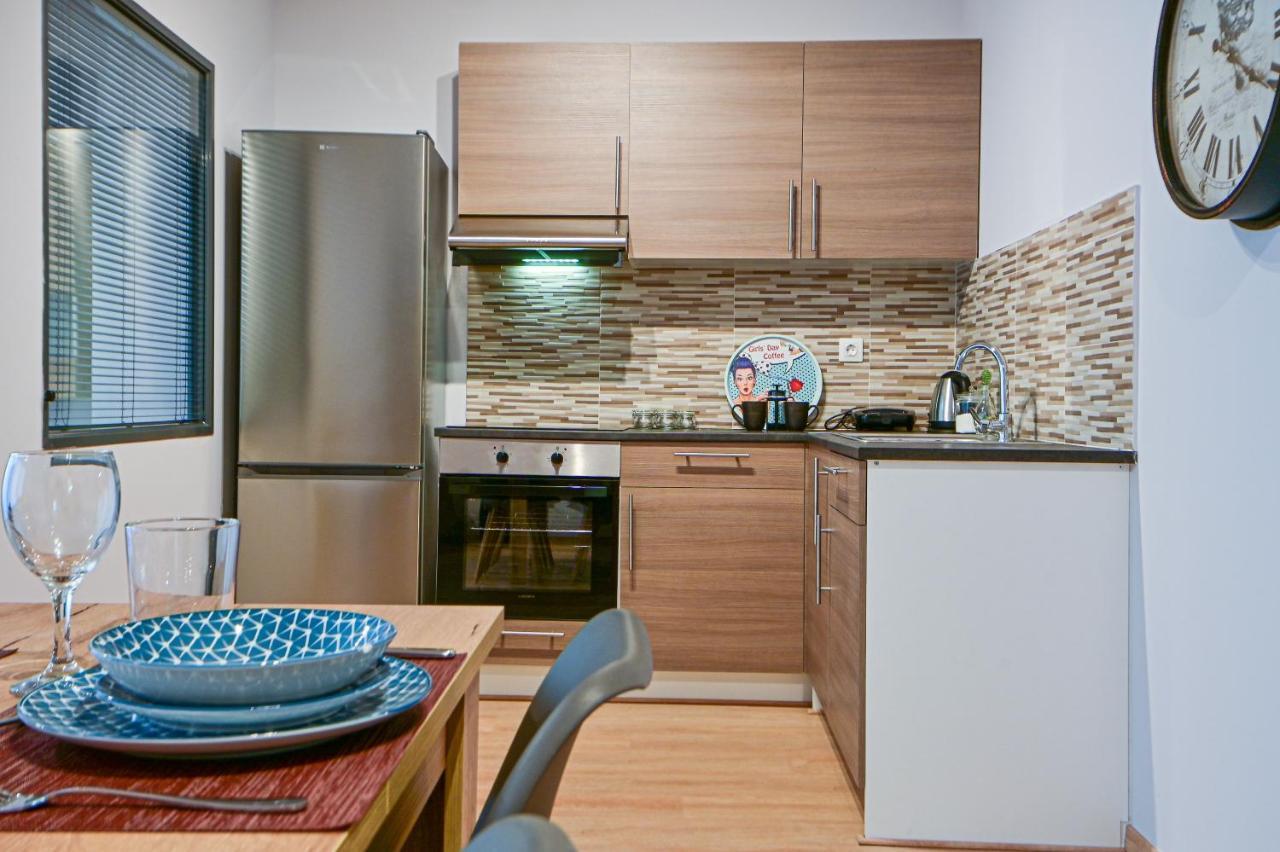 Cozy Apartment Located On The Piraeus Port Area Eksteriør bilde